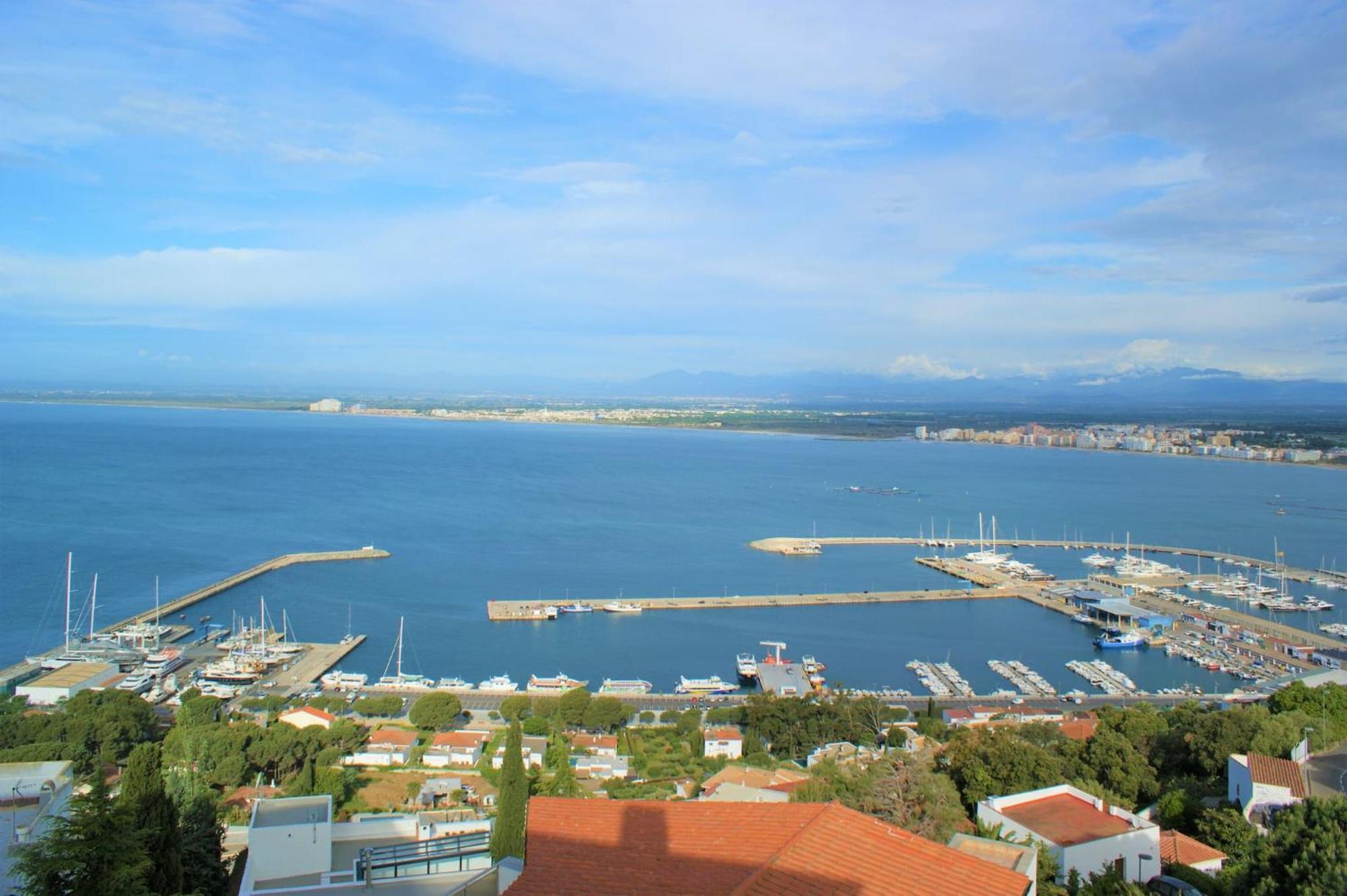 Precioso Piso Con Vistas Espectaculares Del Mar Av-50 Apartment Росес Екстериор снимка